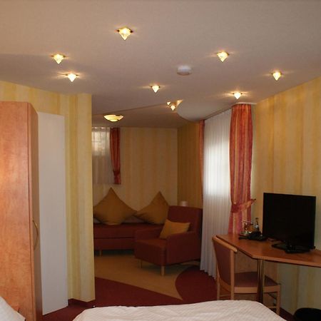 Hotel Altes Rathaus Ostfildern Buitenkant foto